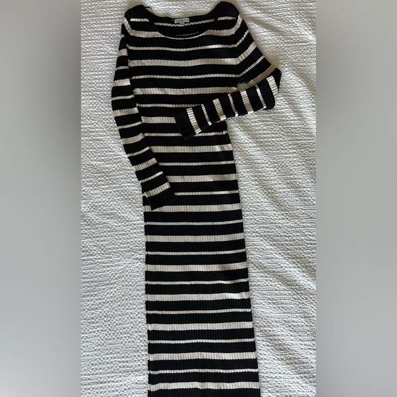 Black and White Cream Striped Sweater Dress M - Picture 1 of 3